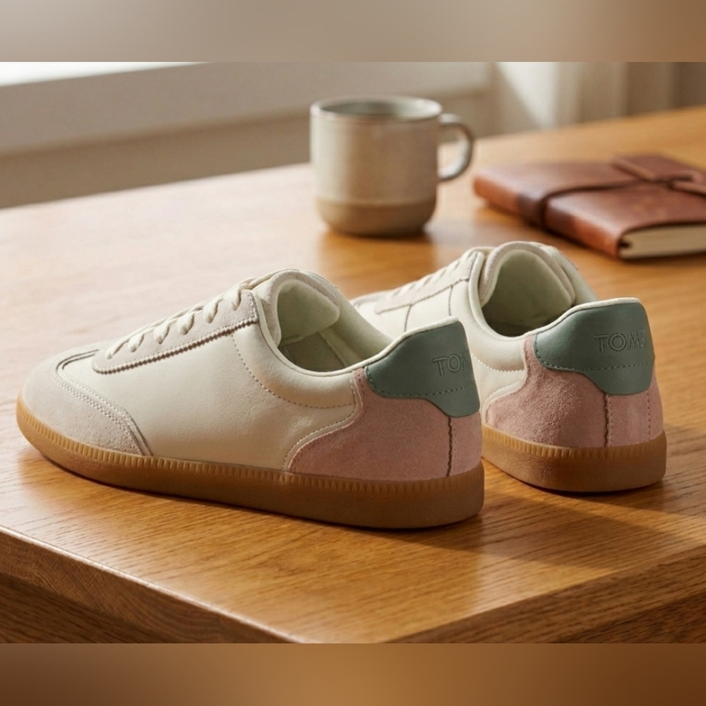 New TOMS Collins Classic Cream Sneakers